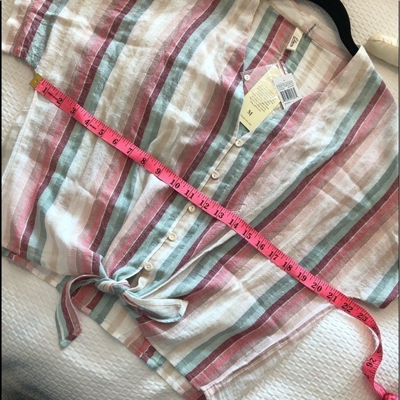 Elan Striped Tie Front Top Size M - Picture 13 of 15